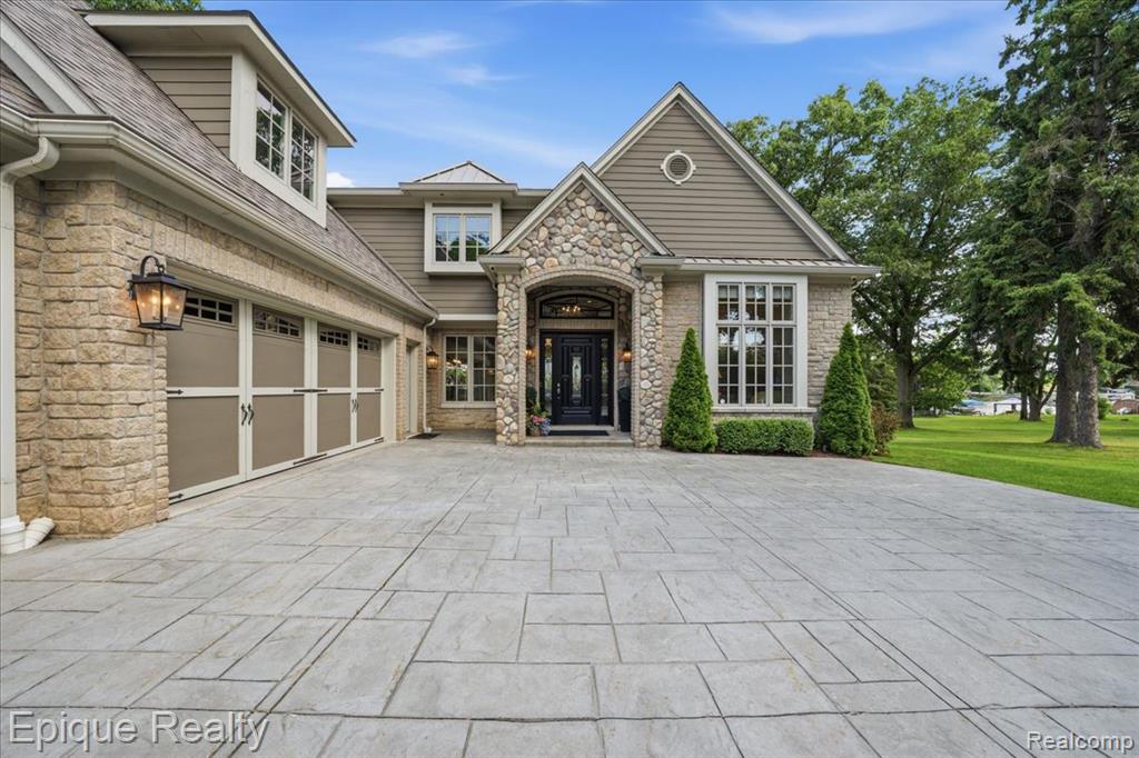 4312 Sashabaw Road, Waterford, MI 48329 — Photo 4