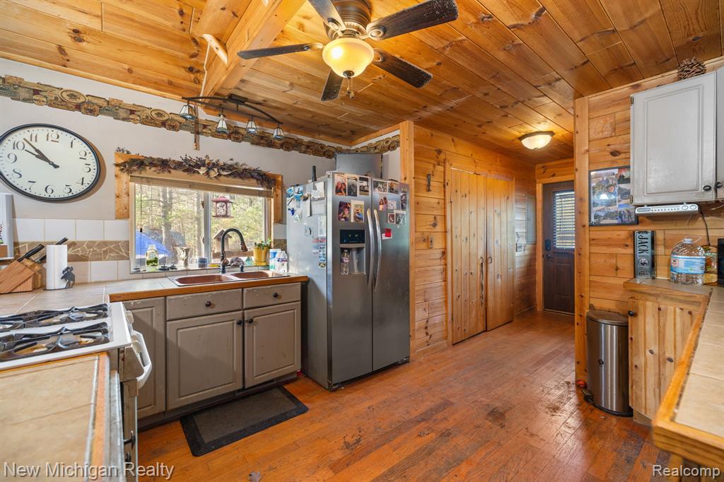 5987 Hillside Drive, Lewiston, MI 49756 — Photo 22