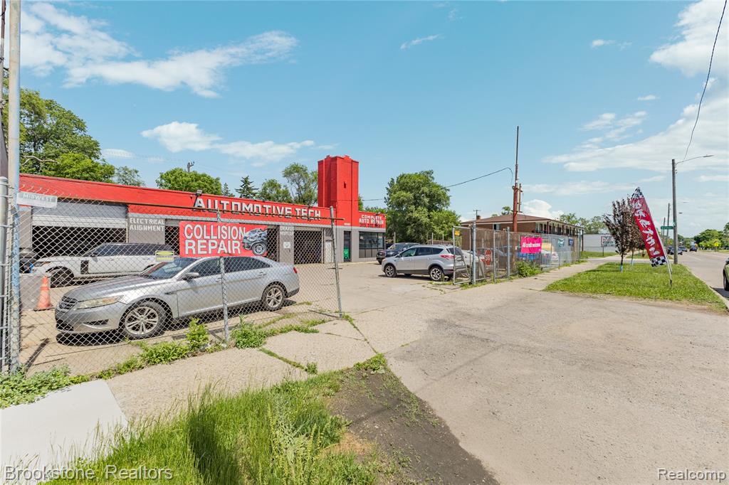 10200 Whittier Street, Detroit, MI 48224 — Photo 5