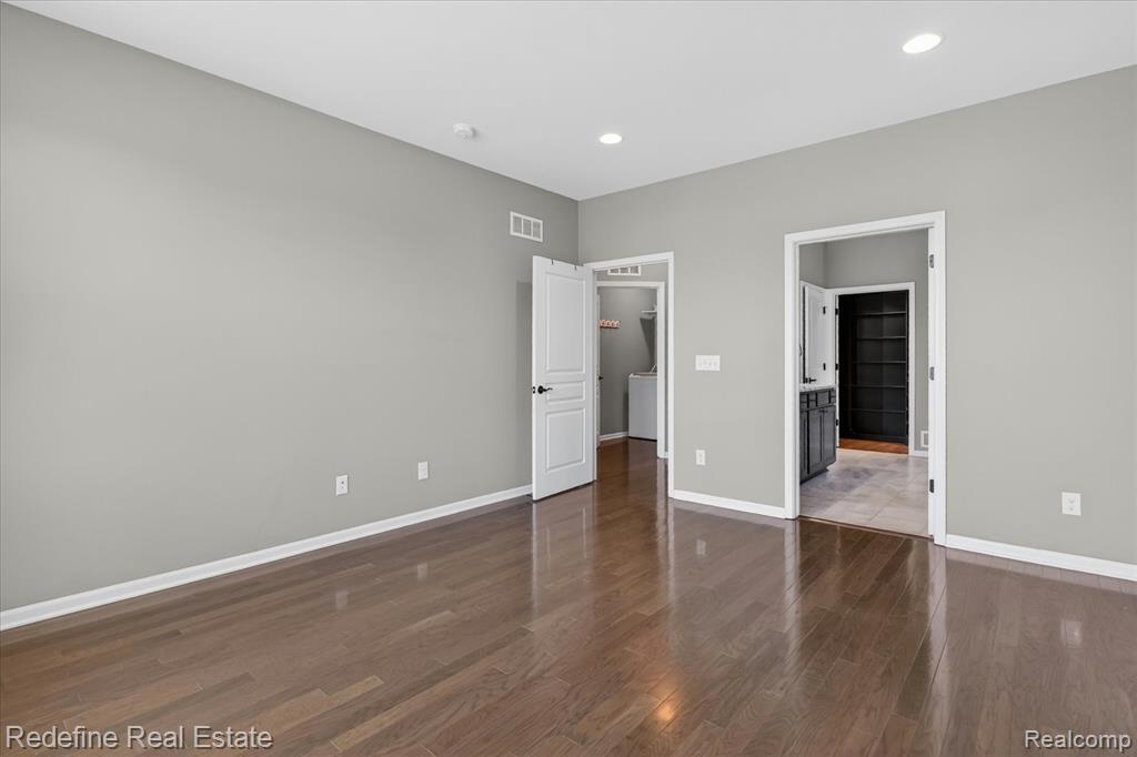 49916 Alden, Canton, MI 48188 — Photo 21