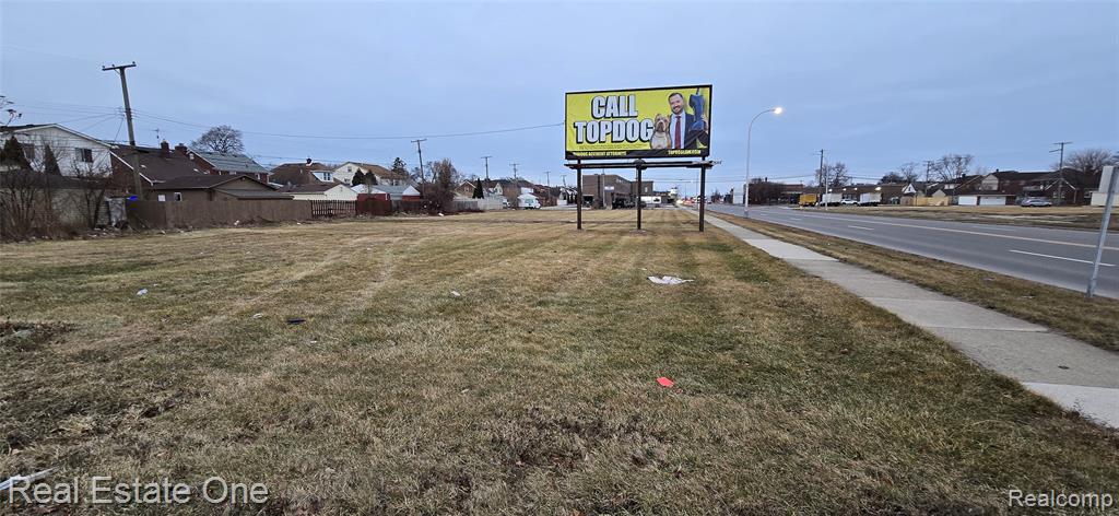 7800 Schaefer Road, Dearborn, MI 48126 — Photo 3