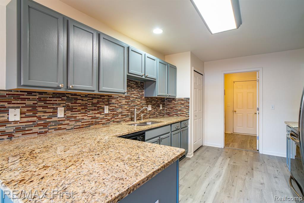4158 RICHFIELD Drive, Sterling Heights, MI 48314 — Photo 17