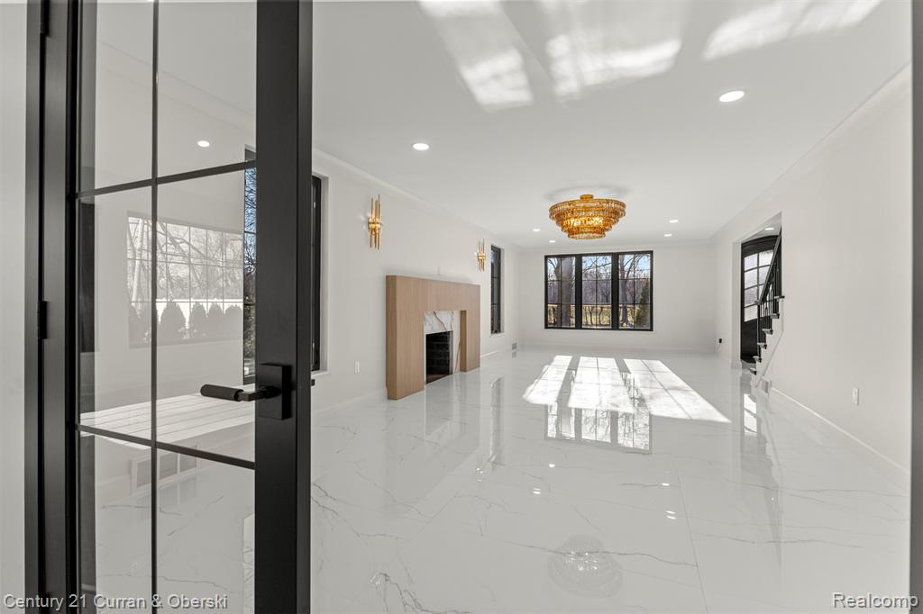 2211 Golfview Drive, Dearborn, MI, 48128