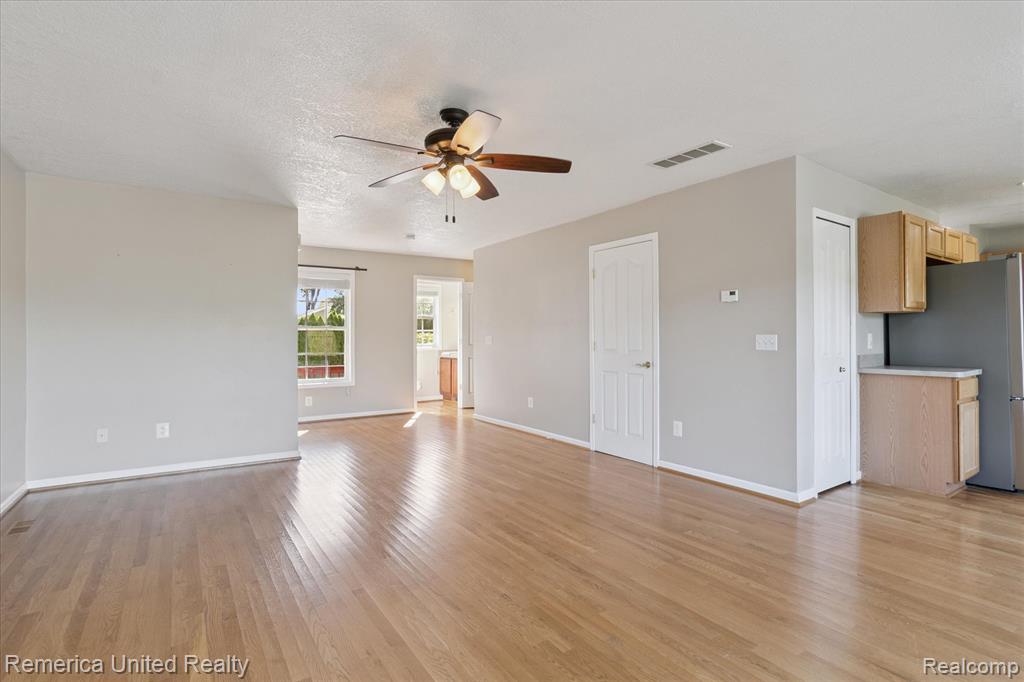 8474 Baudine Road, Pinckney, MI 48169 — Photo 15
