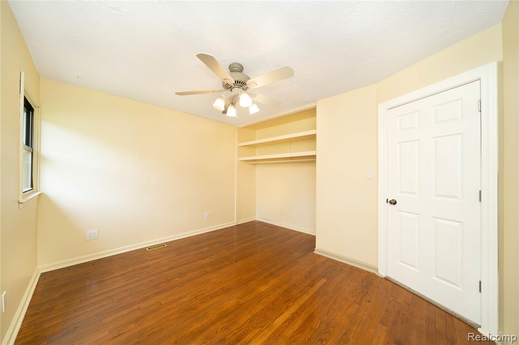 7806 Circle Boulevard, West Bloomfield, MI 48323 — Photo 18