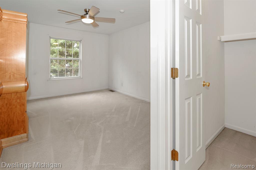 43547 YORKVILLE Drive, Canton, MI 48188 — Photo 10