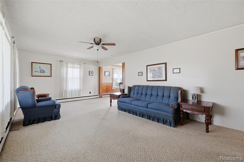 8964 Butwell Street, Livonia, MI 48150 — Photo 9
