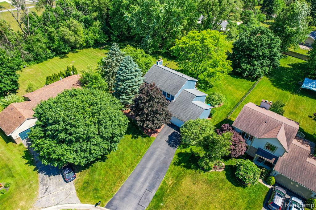 4386 Kelly Circle Drive, Commerce Twp, MI 48390 — Photo 45