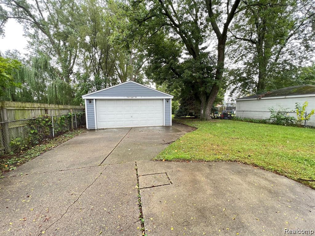 4514 BONNING Avenue, Warren, MI 48091 — Photo 5