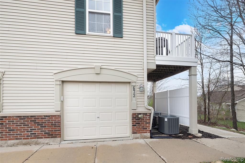 673 Abbington Court, Howell, MI 48843 — Photo 20