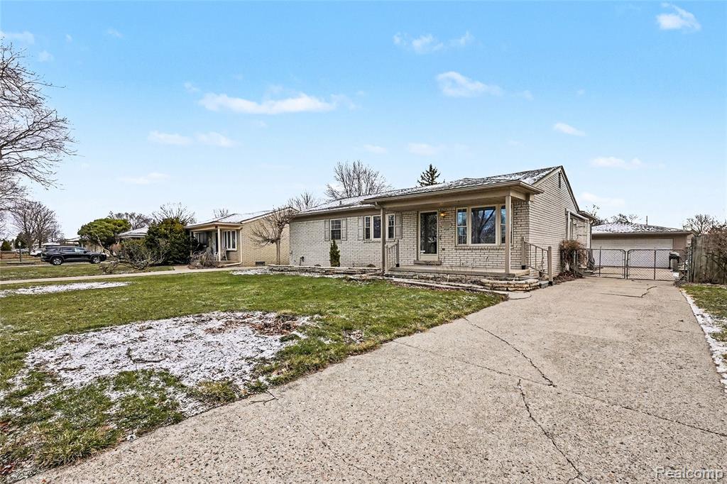 41174 Bernard Drive, Sterling Heights, MI 48313 — Photo 2