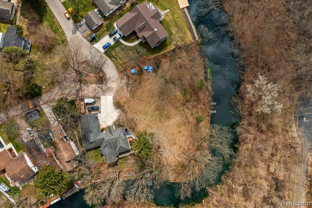 4339 BLUEBIRD Drive, Commerce Twp, MI 48382 — Photo 5