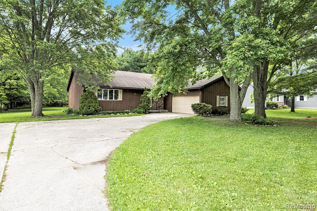 4144 BONISTEEL Road, Fort Gratiot, MI 48059 — front exterior