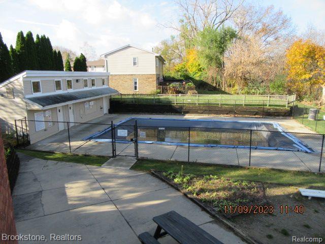 13229 LAKE POINT Boulevard, Belleville, MI 48111 — Photo 23