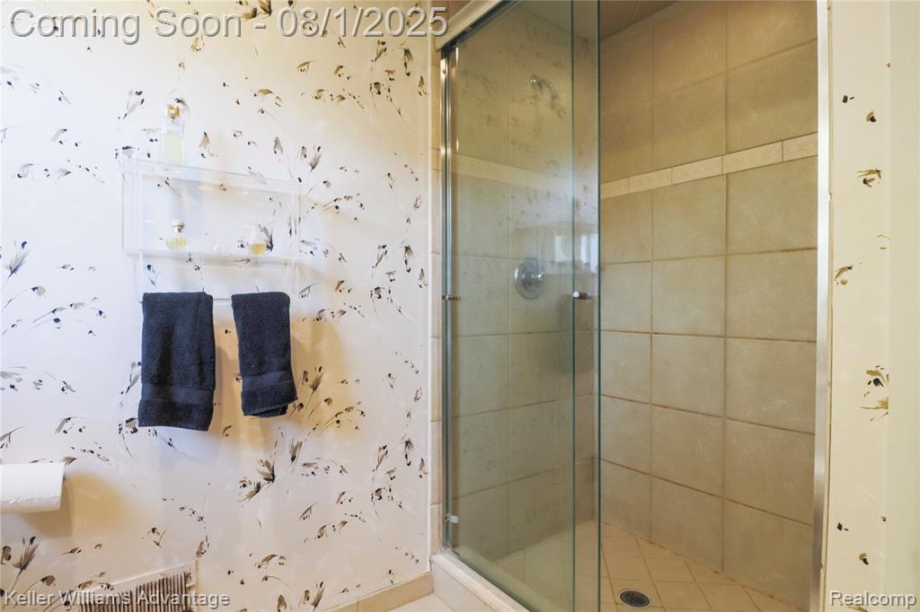 5349 Greenbriar Drive, West Bloomfield, MI 48323 — Photo 42