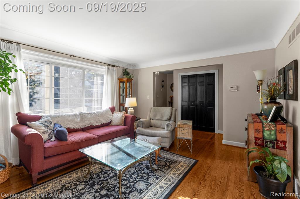 635 N Rosevere Avenue, Dearborn, MI 48128 — Photo 6