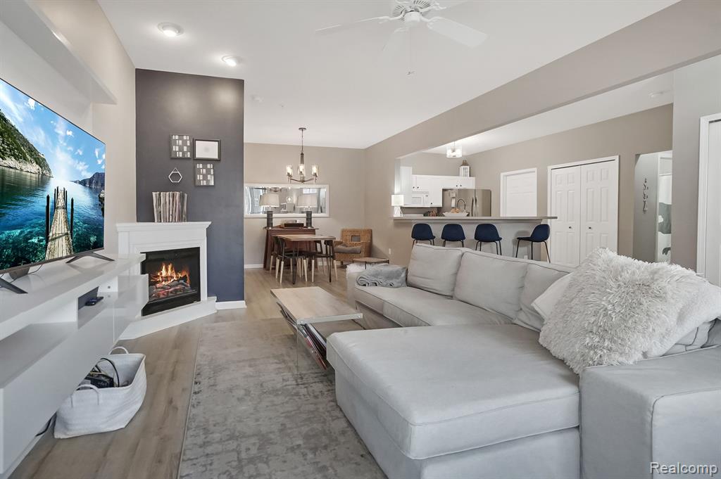 29508 Nottingham Court, Livonia, MI 48152 — Photo 7