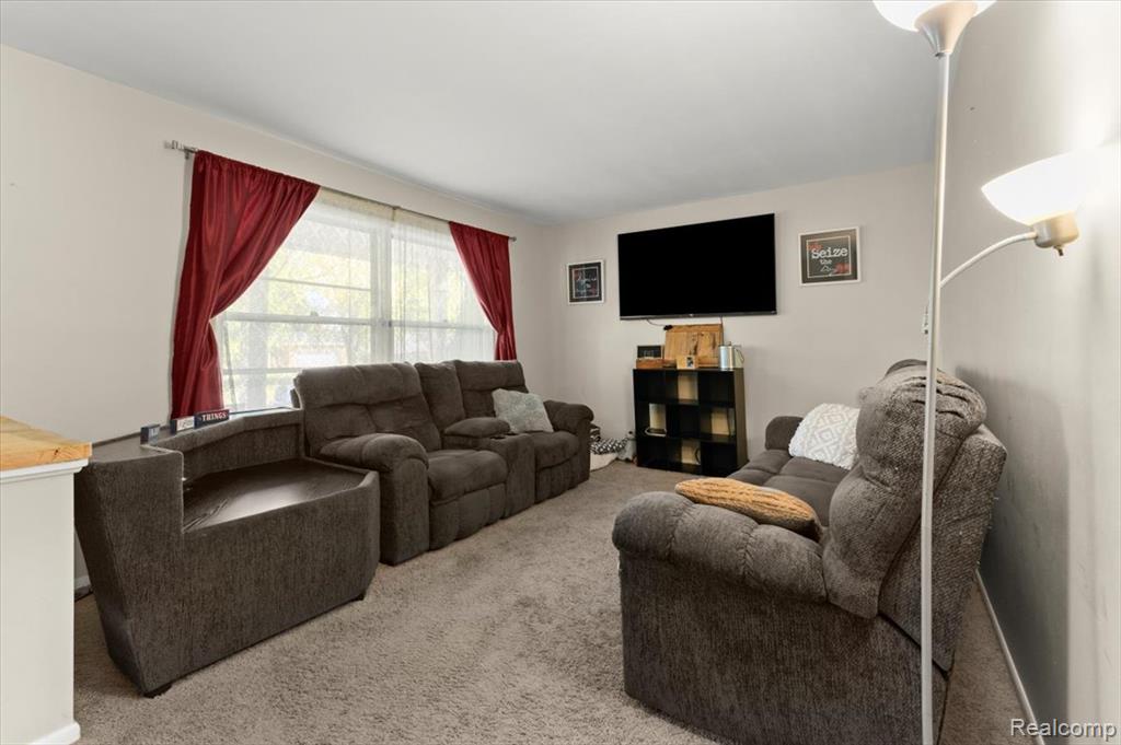 5340 N Georgetown Road, Grand Blanc, MI 48439 — Photo 9