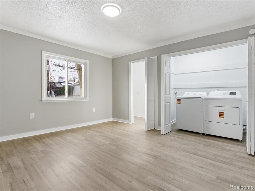 23449 Carlisle Avenue, Hazel Park, MI 48030 — Photo 18