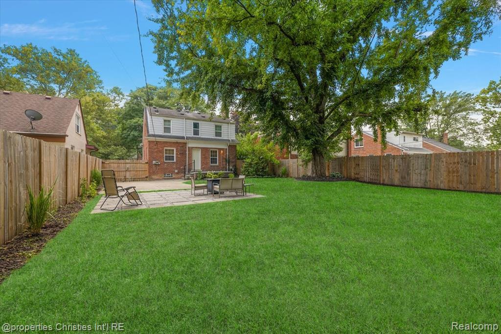 13356 Balfour Avenue, Huntington Woods, MI — Photo 36