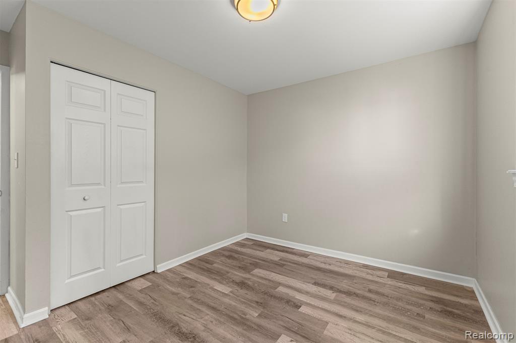 4638 Gertrude Street, Dearborn Heights, MI 48125 — Photo 21