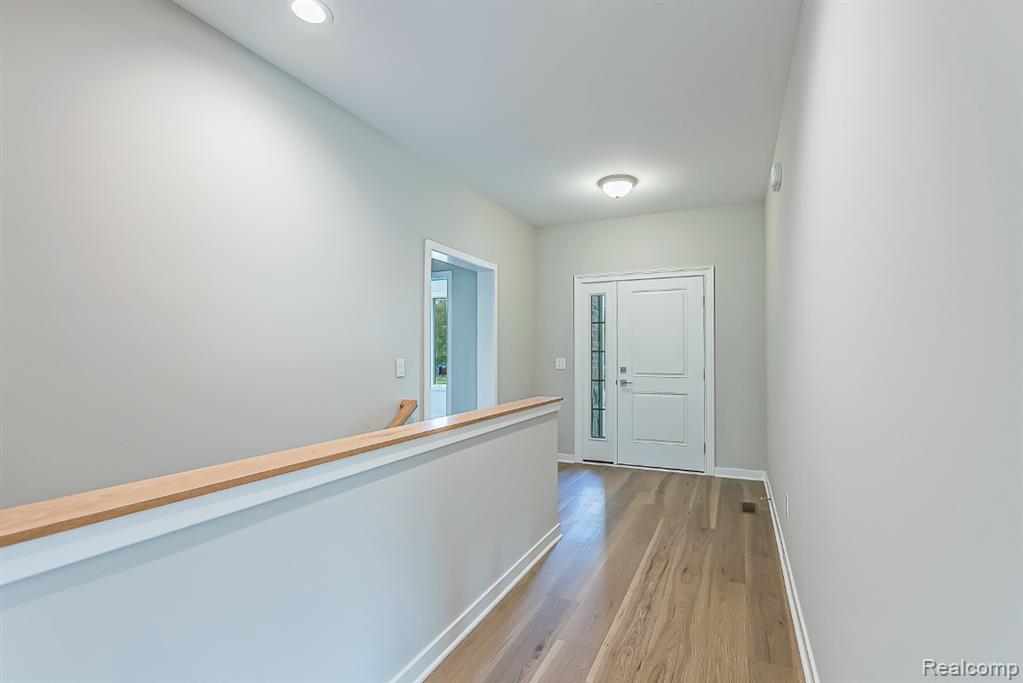 9758 Iosco Ridge Drive, Gregory, MI 48137 — Photo 18