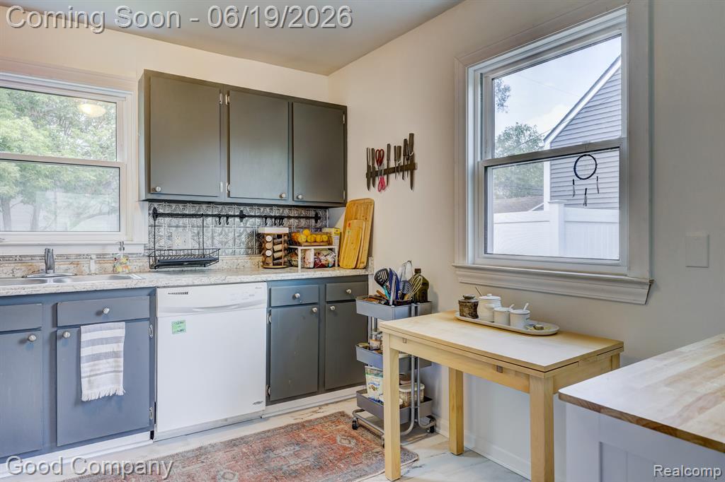 521 E Chesterfield Street, Ferndale, MI 48220 — Photo 9