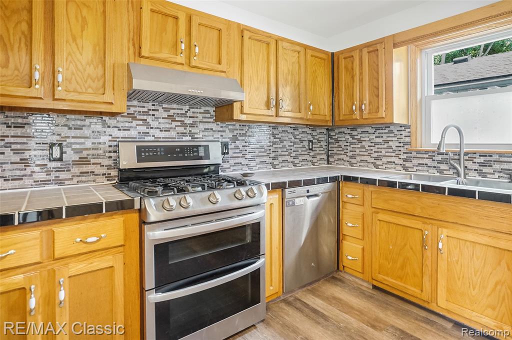 525 E Lewiston Avenue, Ferndale, MI 48220 — Photo 10