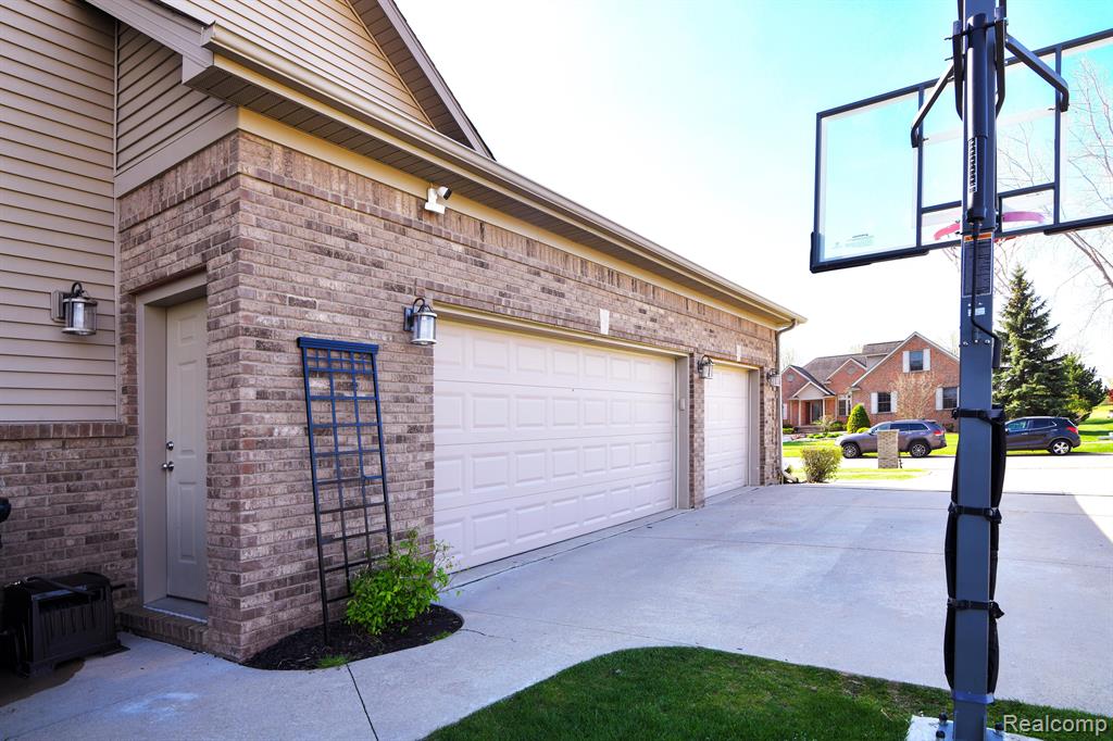 9185 COPPER RIDGE Drive, Davison, MI 48423 — Photo 45