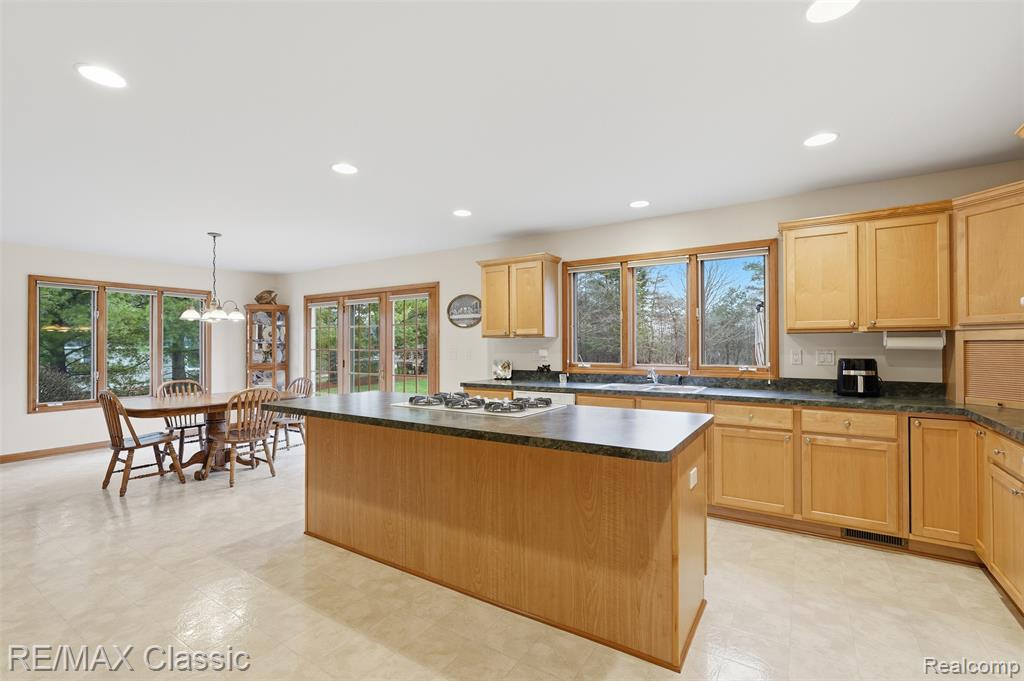 1498 Anchor Lane, Highland, MI 48356 — Photo 16