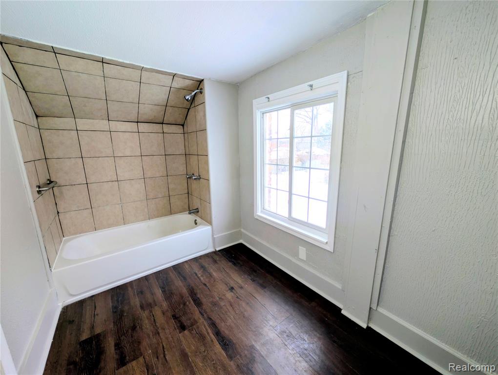 4715 BUCKINGHAM Avenue, Detroit, MI 48224 — Photo 11