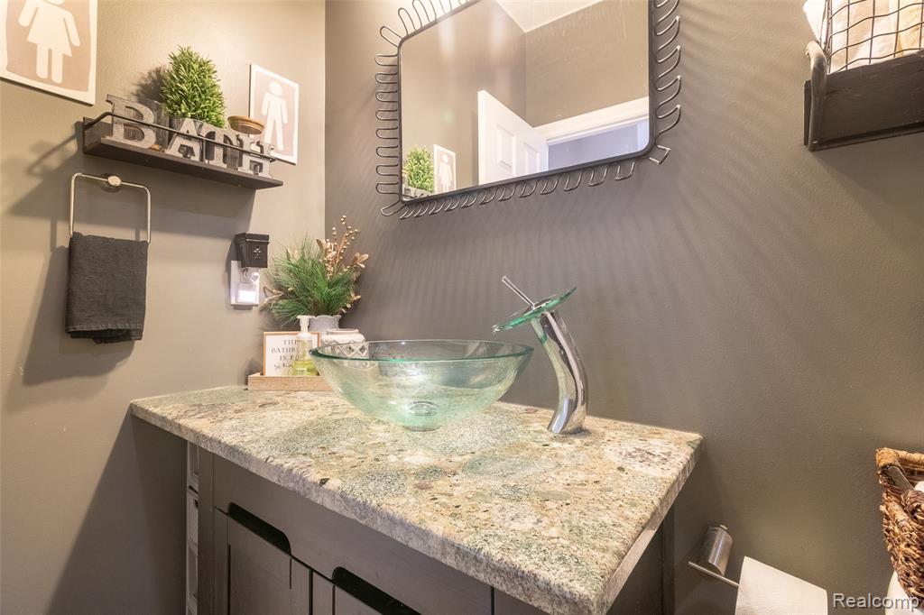 5942 N Walton Street, Westland, MI — Photo 20