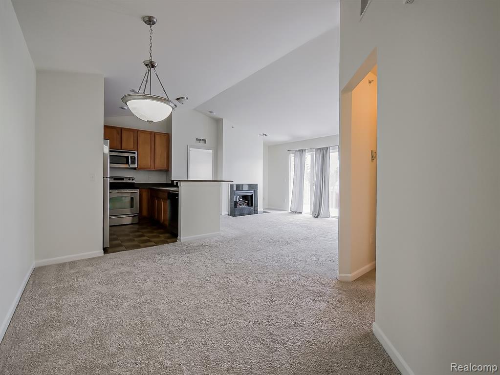 245 WRIGHT Street, Wixom, MI — Photo 6