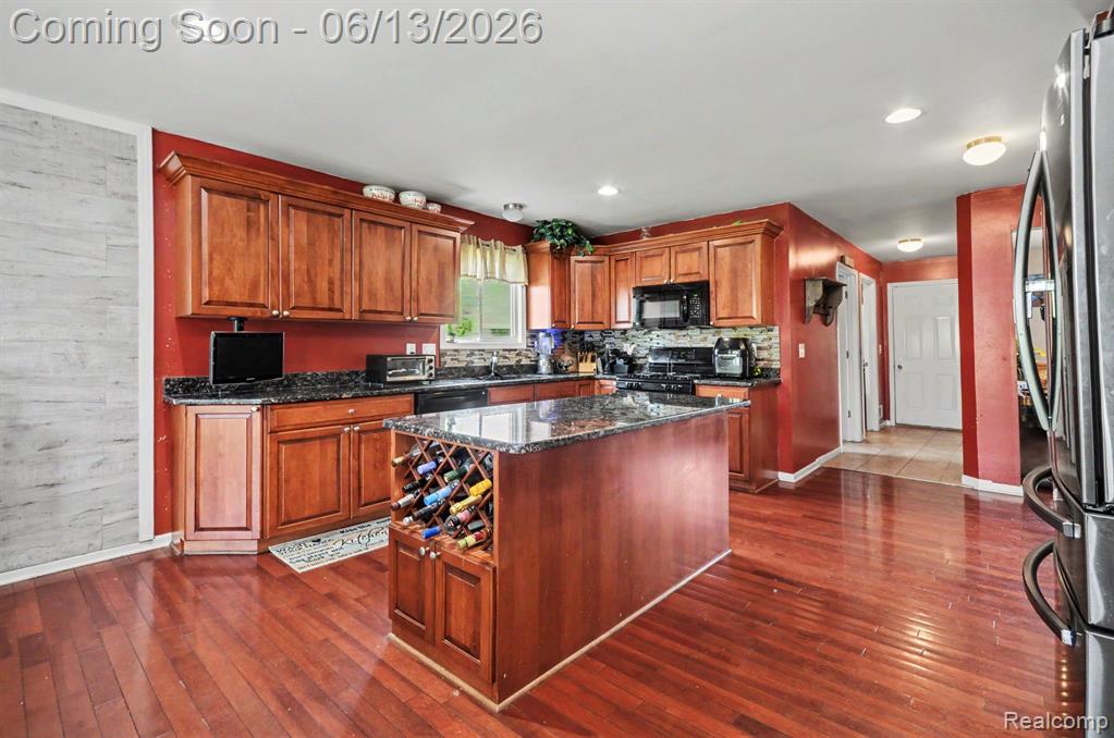 26820 Alderman Court, Harrison Township, MI — Photo 16