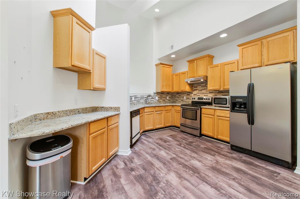 7151 Copper Creek Circle, Canton, MI 48187 — Photo 10