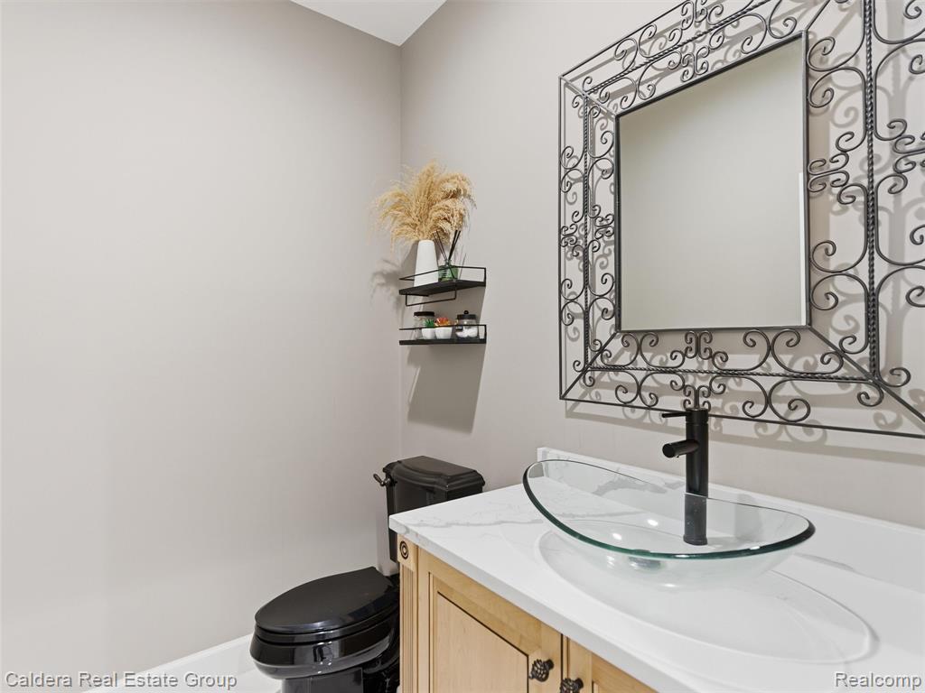 7219 Vista Drive, Shelby Twp, MI 48316 — Photo 32