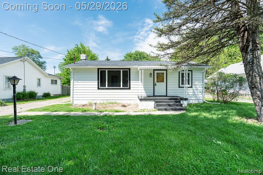 1056 Adams Road, Burton, MI 48509 — Photo 2