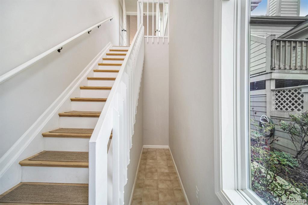 1623 LONG MEADOW TRAIL, Ann Arbor, MI 48108 — Photo 4