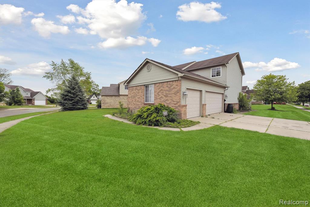 7366 MEADOW Lane, Ypsilanti, MI 48197 — Photo 49