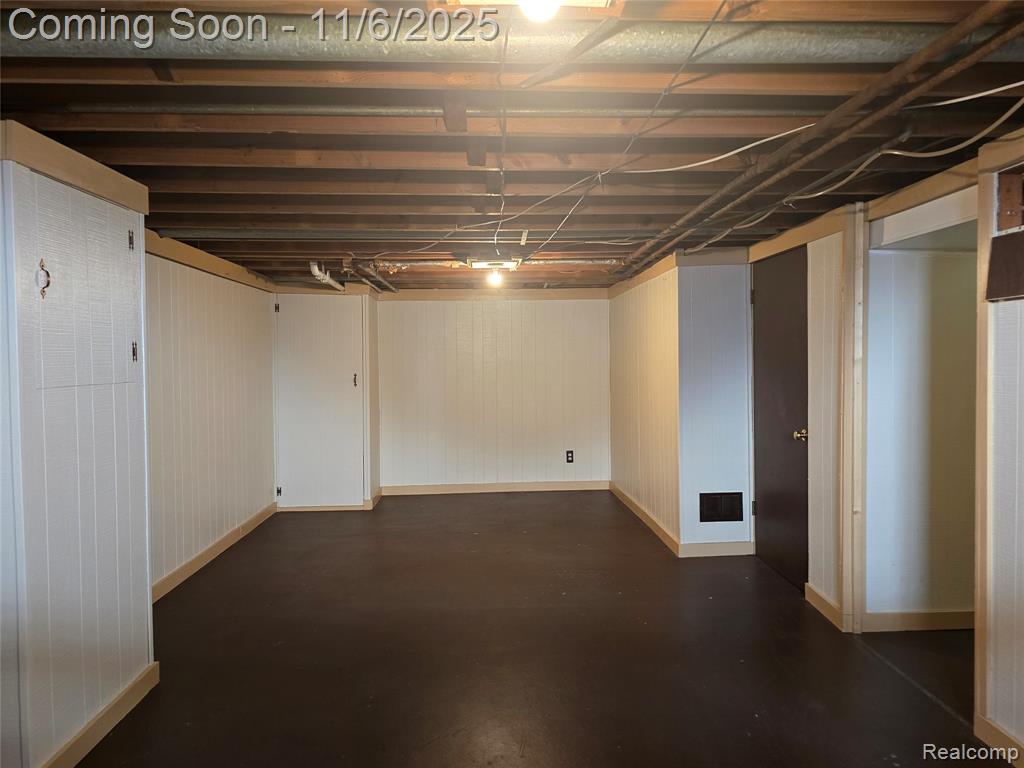 629 N Campbell Road, Royal Oak, MI 48067 — Photo 17