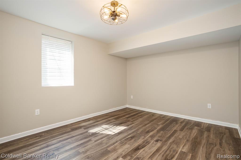 50154 BLACK HORSE Lane SW, Canton, MI 48188 — Photo 44