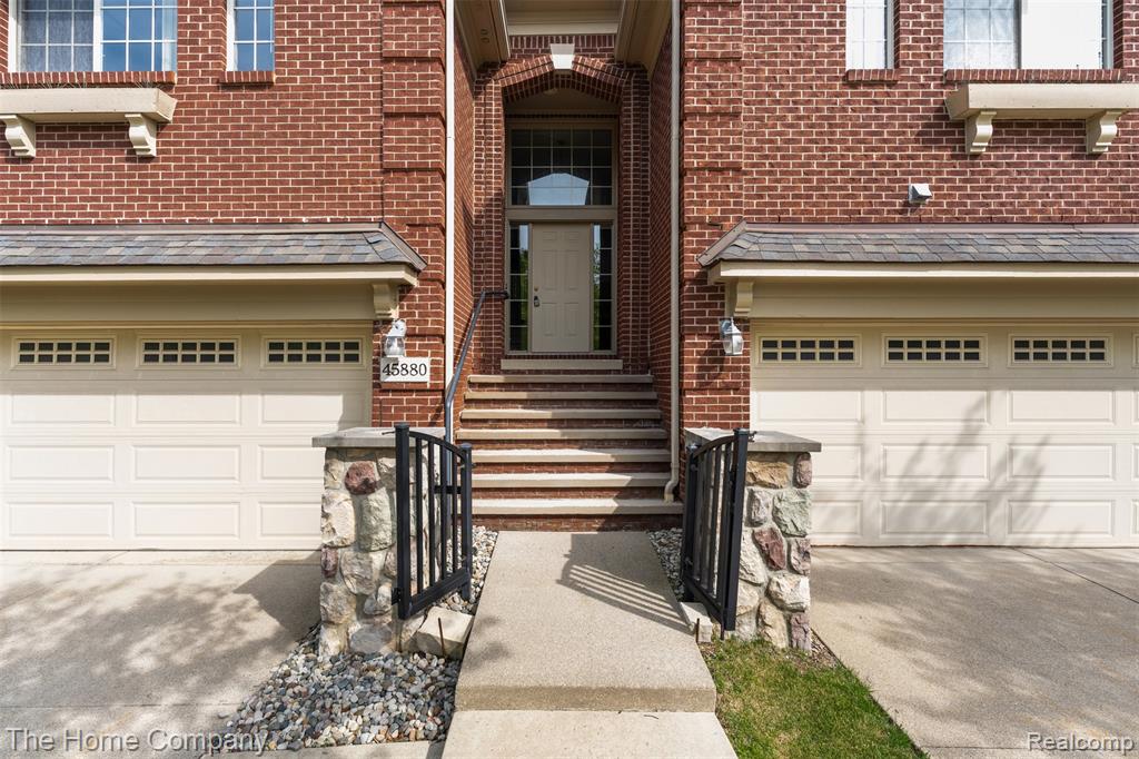 45880 Grant Court, Macomb, MI 48044 — Photo 2