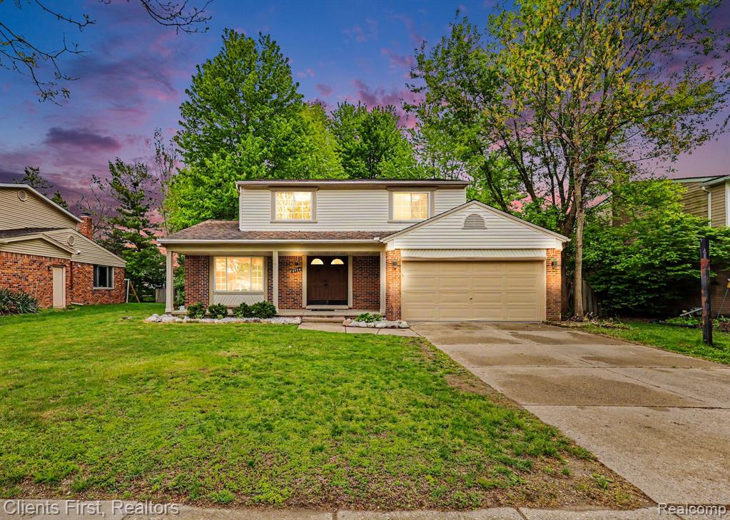 3776 Highland Drive, Troy, MI 48083