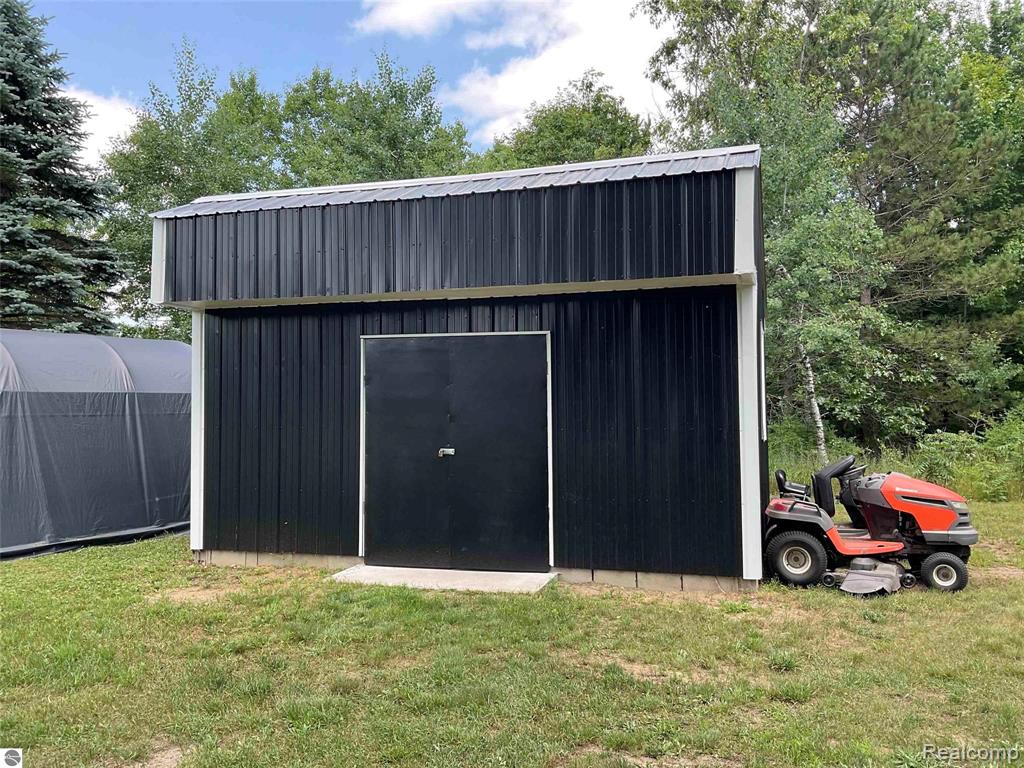 10694 Freeman Road, Mesick, MI 49668 — Photo 21