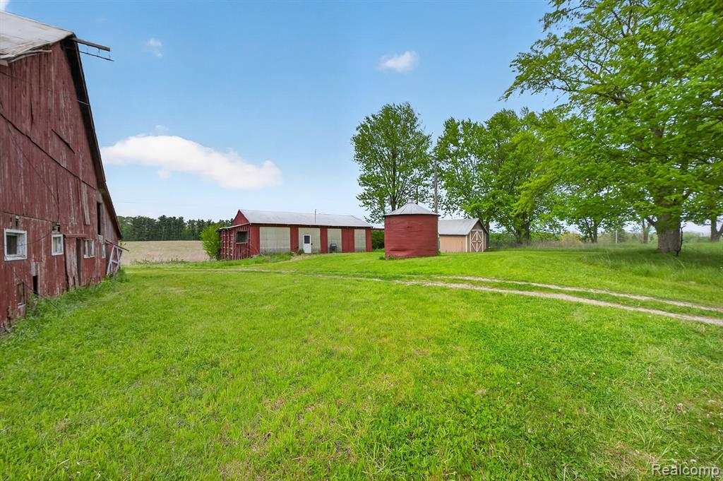 8103 Baldwin Road, Goodrich Vlg, MI — Photo 7
