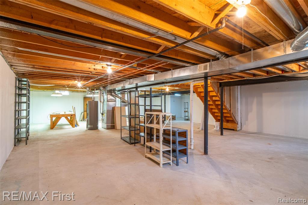 4798 WALNUT CREEK Drive, West Bloomfield, MI — Photo 47