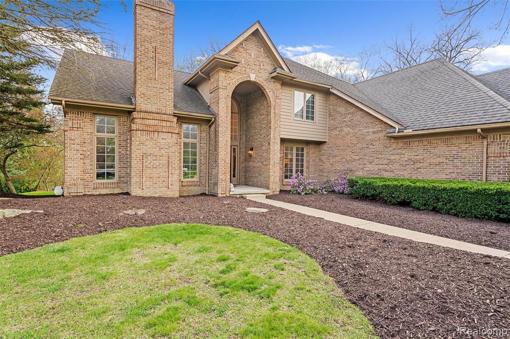 46611 Darwood Court, Plymouth, MI 48170 — Photo 2