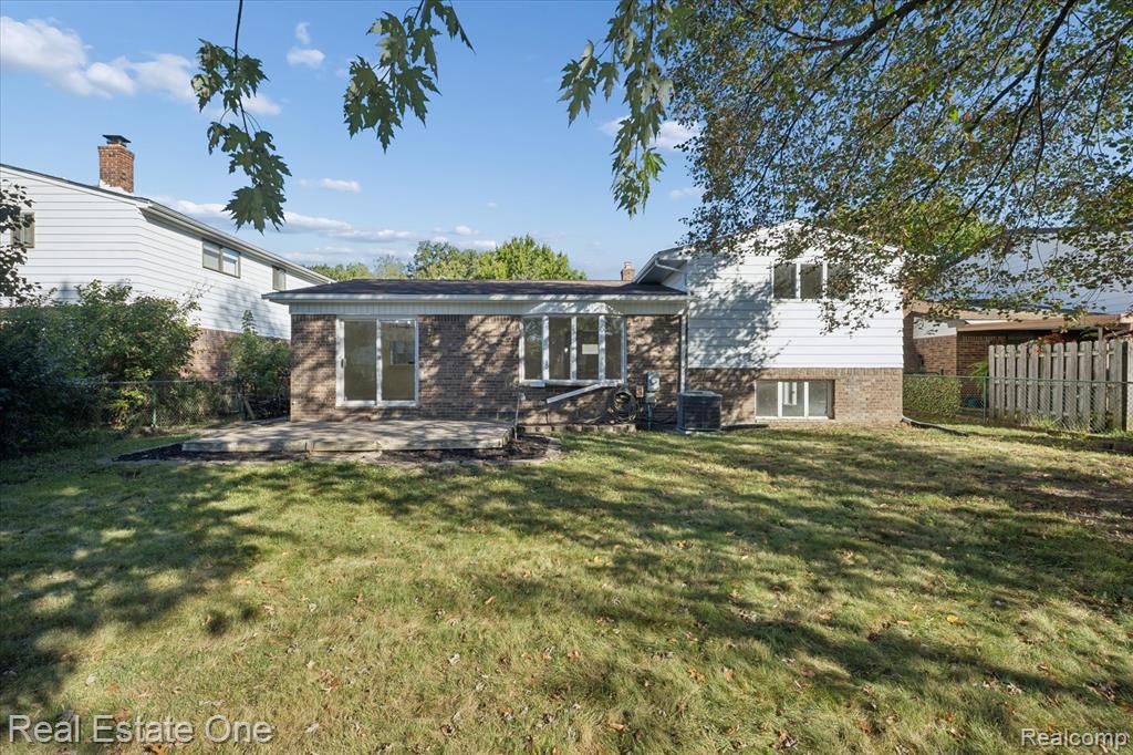 43051 Fernwood Street, Canton, MI 48187 — Photo 36