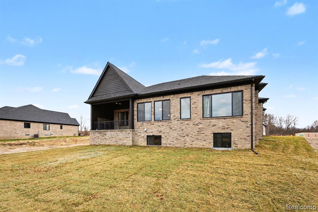 57382 Meadowridge Drive, Washington, MI — Photo 46