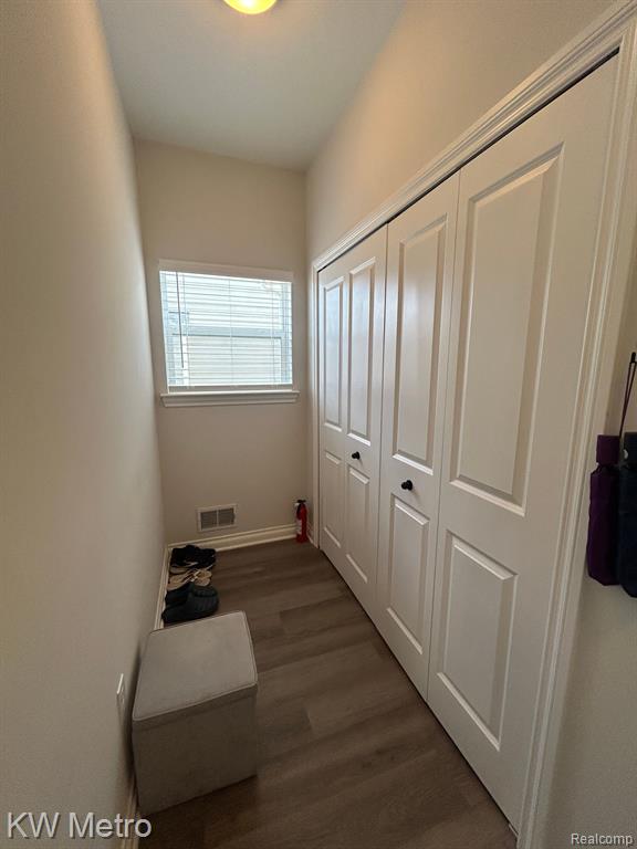 2323 E MAPLE Road, Troy, MI 48083 — Photo 9